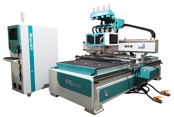 為什么四工序板式家具開料機(jī)如此受歡迎？